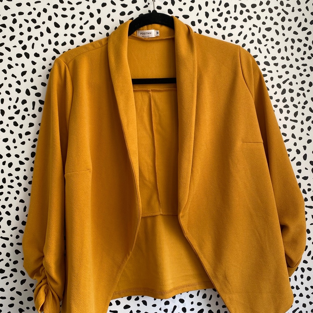 Mustard yellow blazer